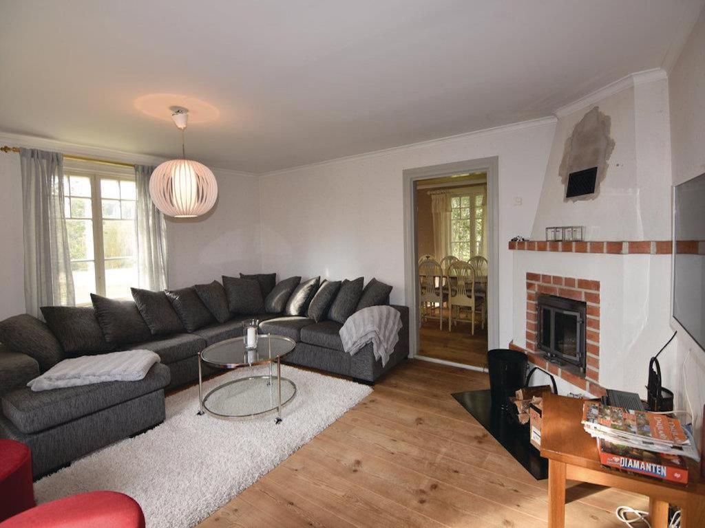Amazing Home In Mellerud With 4 Bedrooms And Wifi Exteriér fotografie