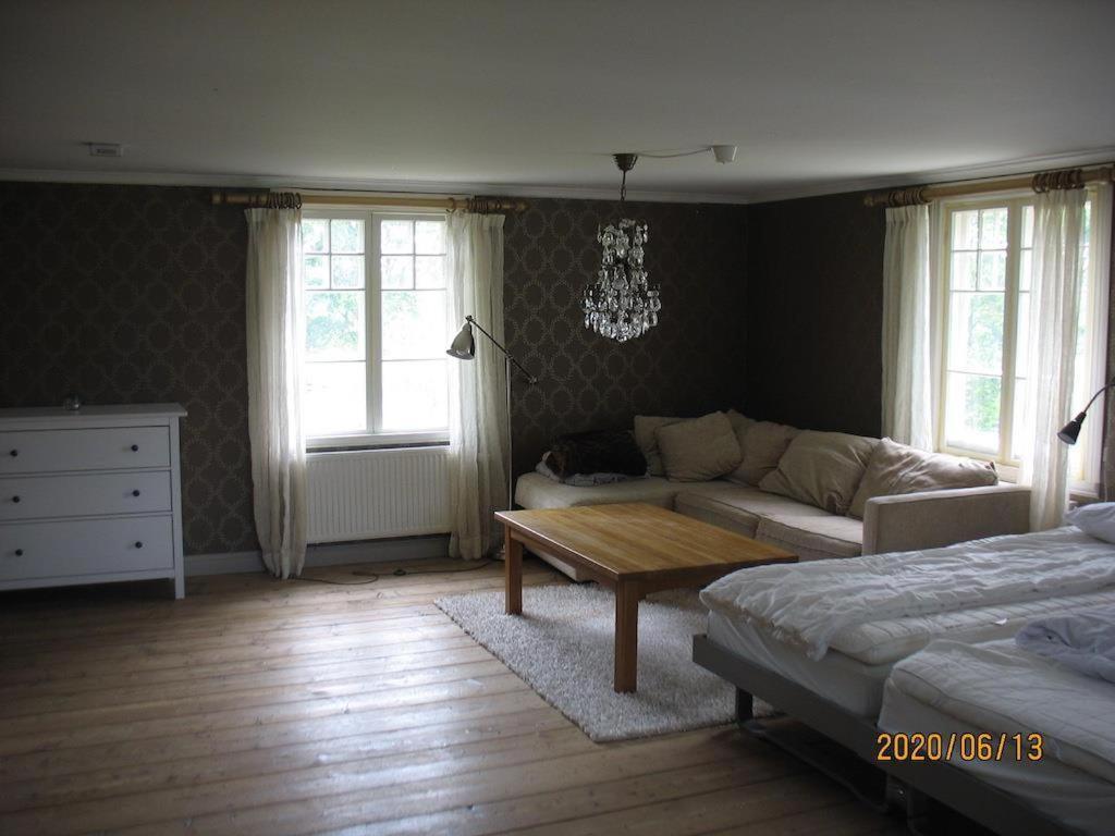 Amazing Home In Mellerud With 4 Bedrooms And Wifi Exteriér fotografie